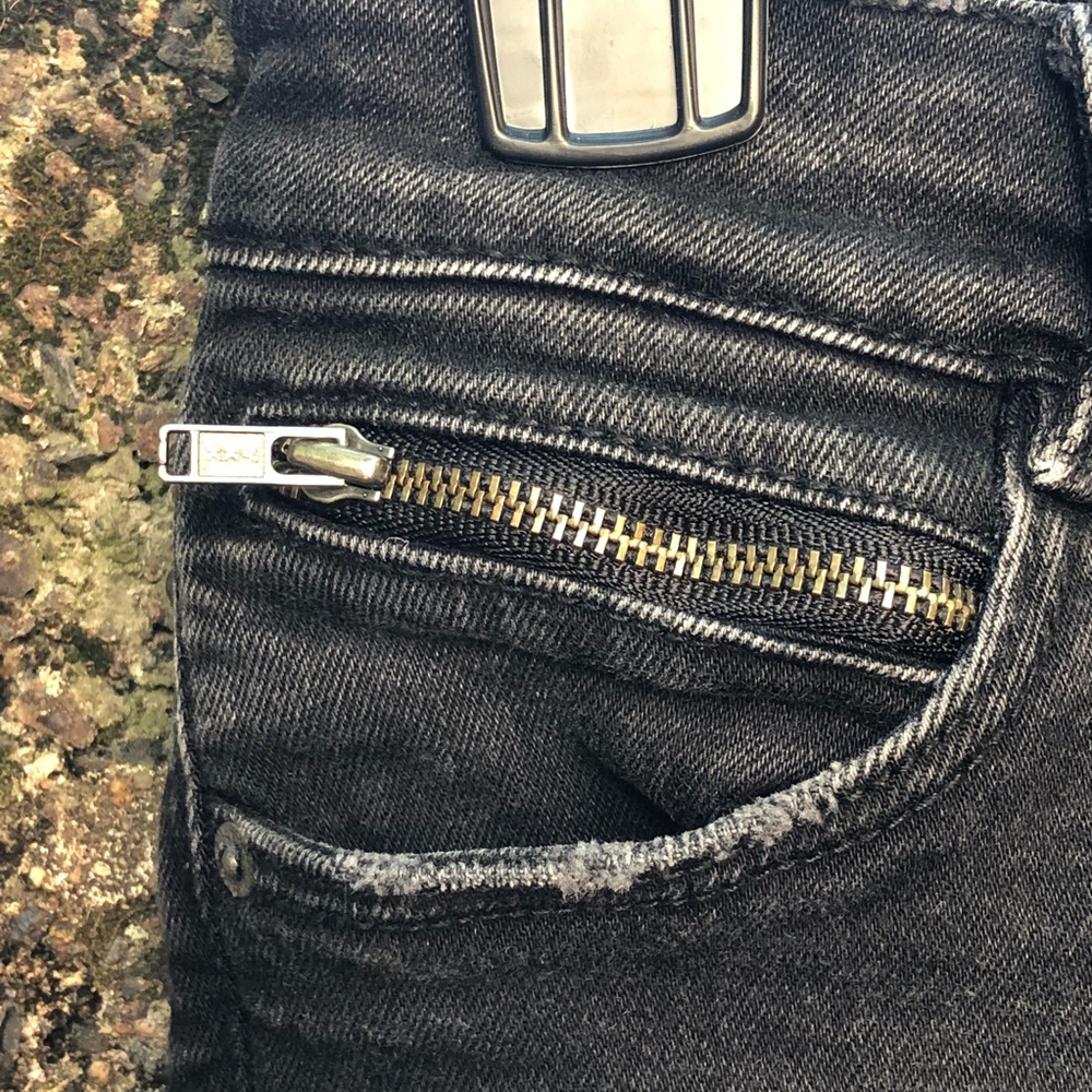 🛍Zara Trafaluc Black Skinny Slashed Knees Jeans - Picture 4 of 5